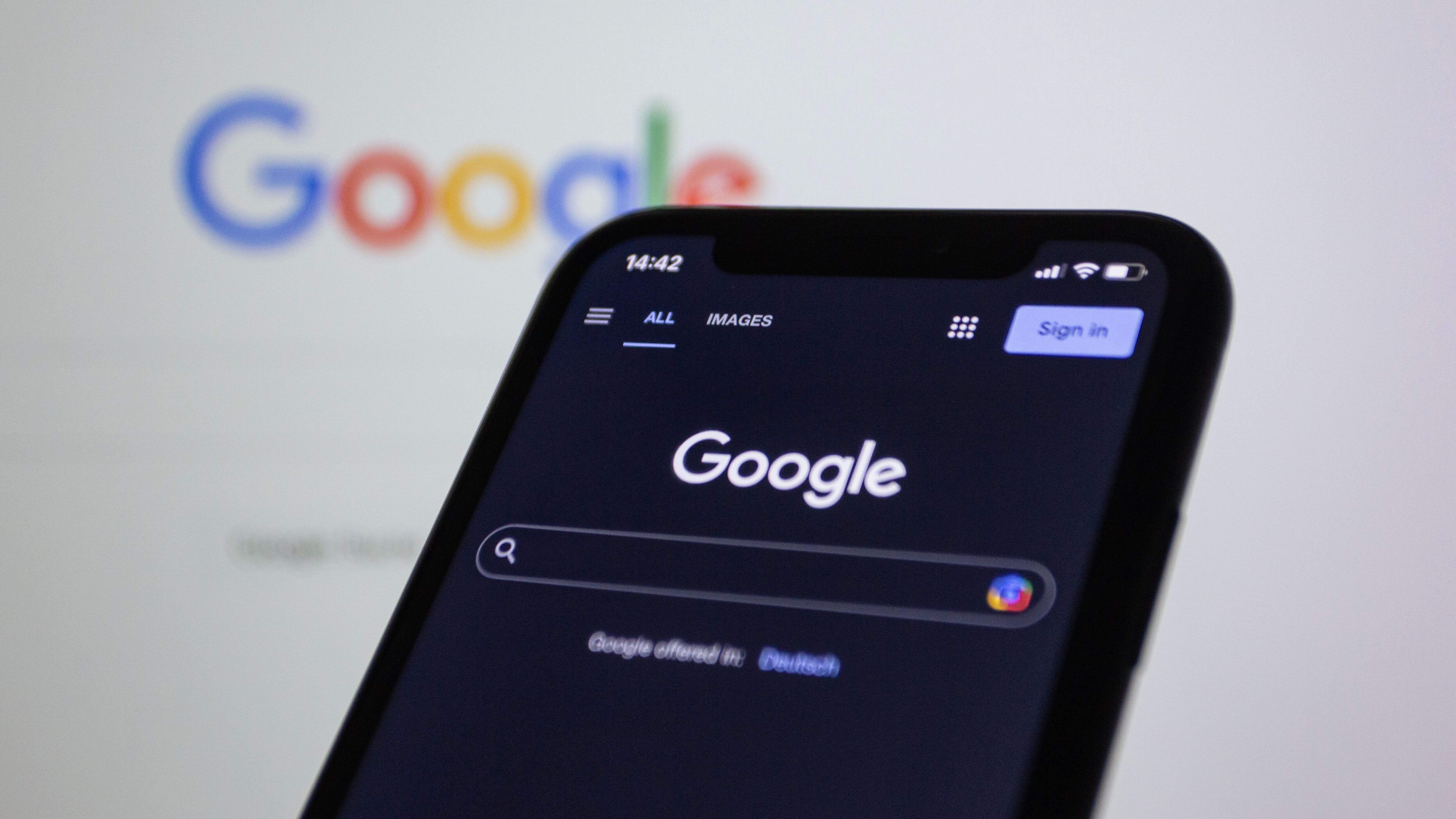Entenda como funciona a remoção de conteúdo do Google, quais situações costumam gerar pedidos de análise e quais estratégias podem ser utilizadas para